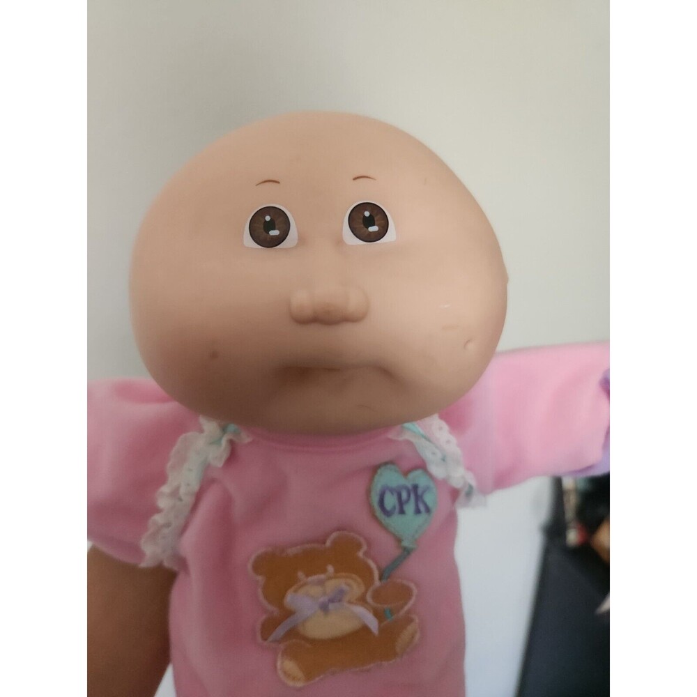 1985 cabbage patch doll With Original Clothes Bald Head Brown Eyes One Dimple - Picture 4 of 9